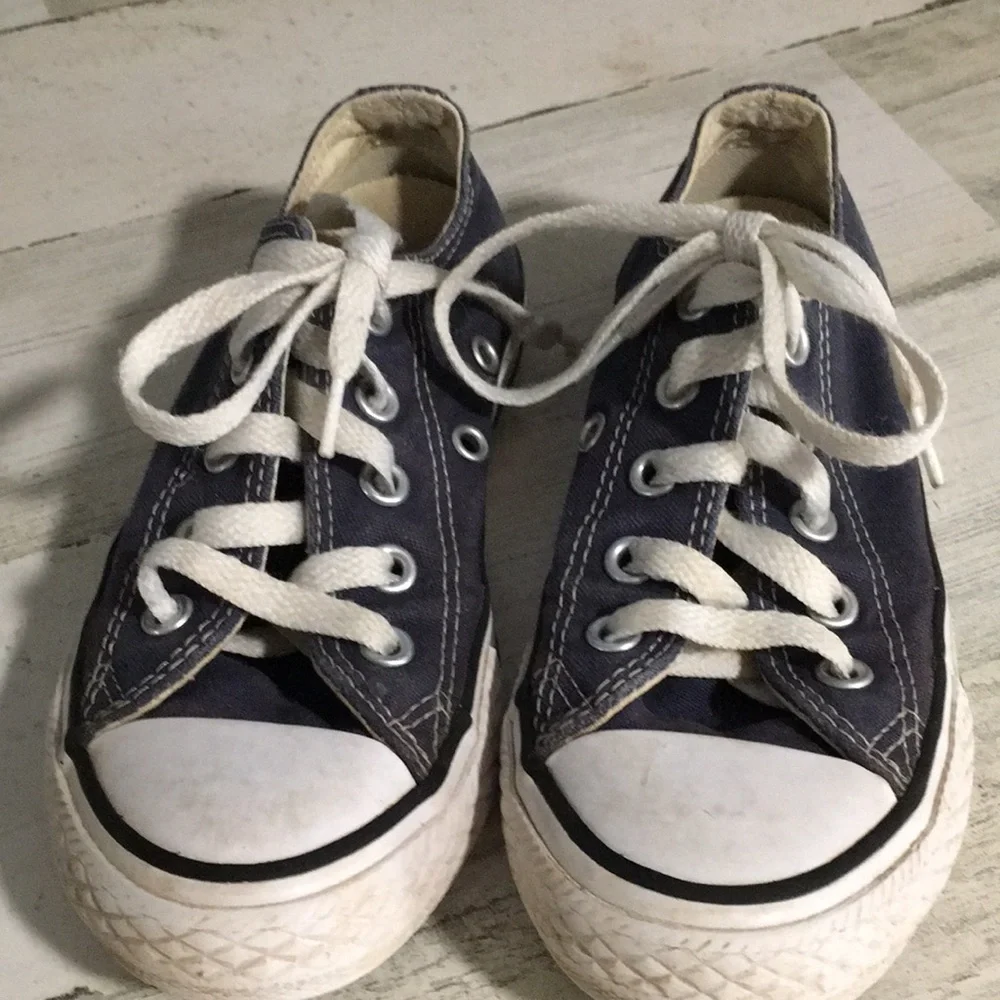 Converse All Stars youth blue-gray with white lace up sneakers size 11.5 childs